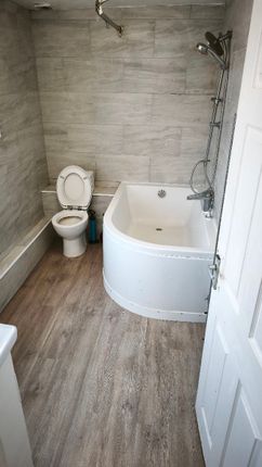 32B Stratford Road, Milton Keynes photo 5
