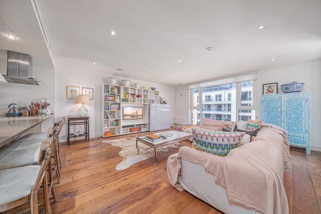 Flat for sale in Lensbury Avenue, London