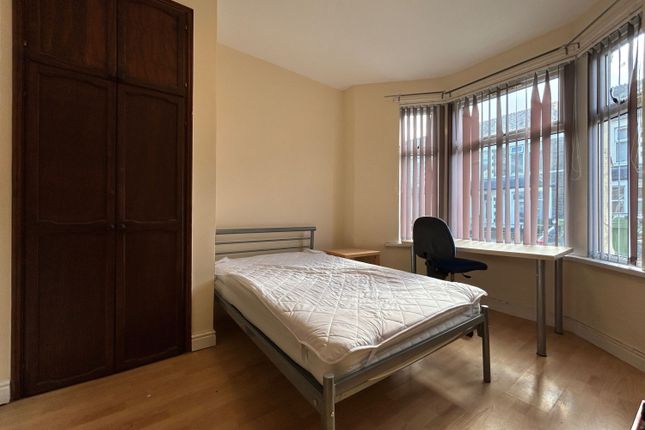 100, Lisvane Street, Cardiff photo 5