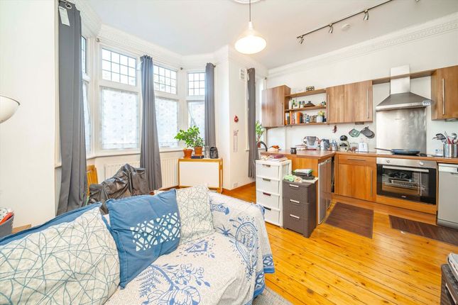 Flat 1, 349, Uxbridge Road, London photo 2