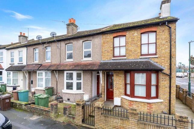 Flat Studio 5, 33, Frederick Road, Surrey photo 5
