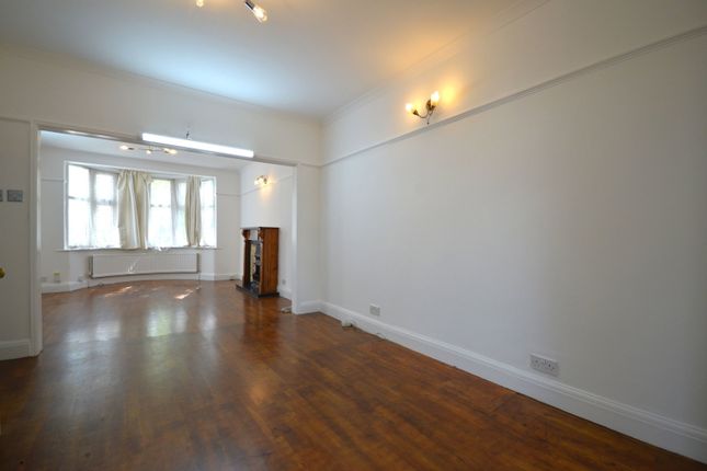 29, Woodcroft Avenue, Stanmore photo 3