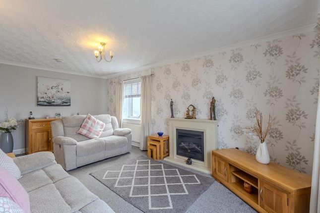 71, Alloway Drive, Kirkintilloch photo 4