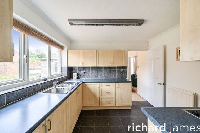 27, Feather Wood Westlea, Westlea photo 3