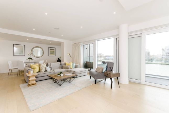 Thumbnail Flat for sale in Central Avenue, Fulham, London