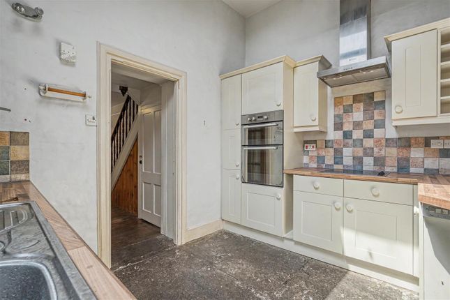 4 Limerick Villas, North Street, Milborne Port photo 4