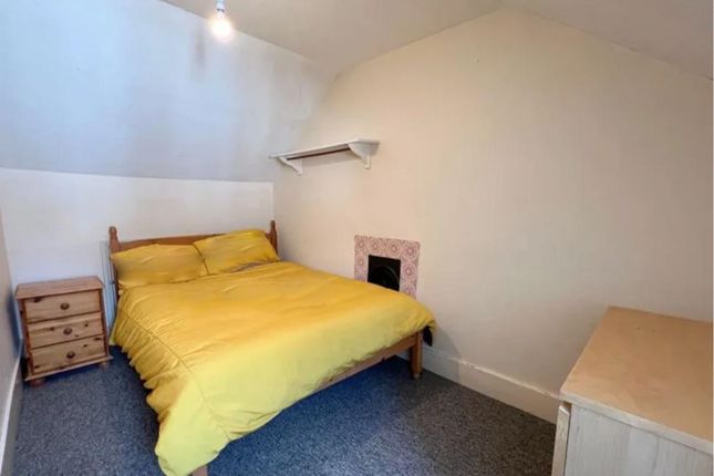 Flat for sale in Ditchling Rise, Brighton