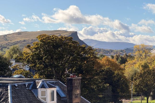 12/8 Hawkhill, Edinburgh photo 4