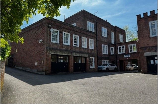 Thumbnail Office to let in Castle Street, Hertford
