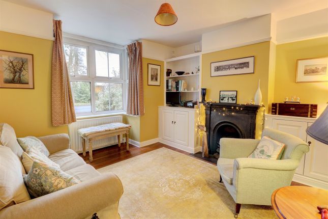 135, Penn Road, High Wycombe photo 2
