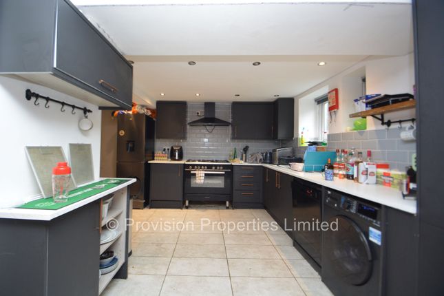 Terraced house to rent in Brudenell Avenue, Hyde Park, Leeds