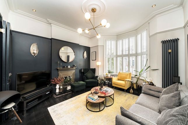 84, Blythe Vale, London photo 3