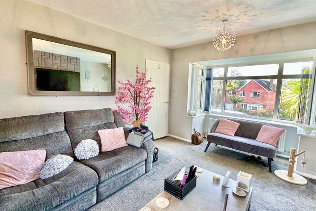 43, Austen Way, Hastings photo 2