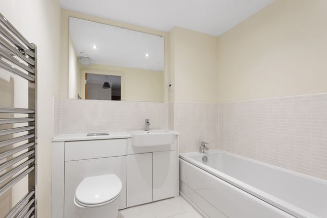 Flat for sale in Leyland Road, Bathgate