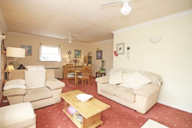 9, Salisbury Court, Poulton-le-Fylde photo 2