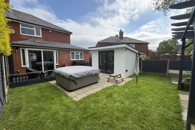 7, Mough Lane, Oldham photo 2