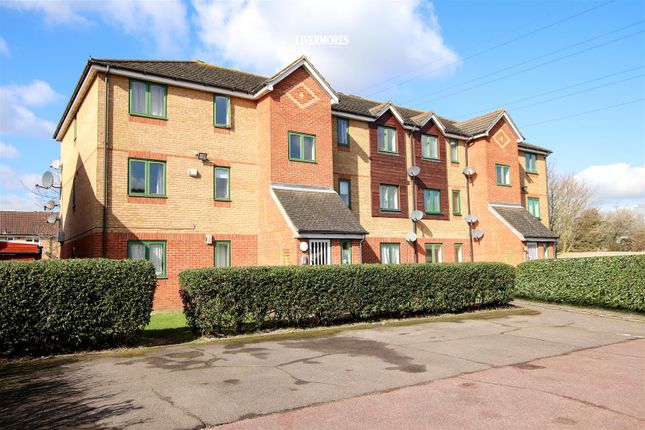 Terraced house to rent in Joyce Green Lane, Dartford, Kent