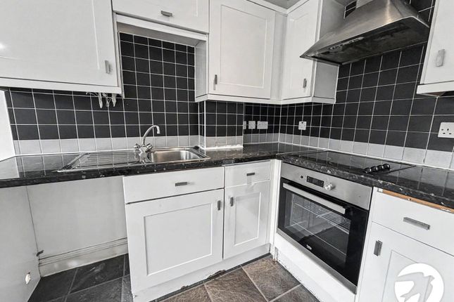 Flat 29, Trafalgar Court,, Trafalgar Street, Kent photo 3
