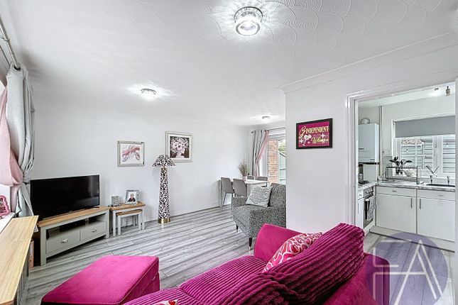 1 Walro Mews, Southport, Merseyside photo 2