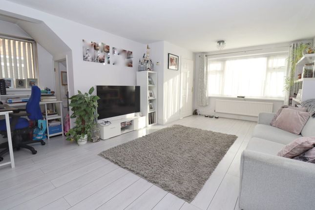 146 Windermere Avenue, Ramsgate photo 3