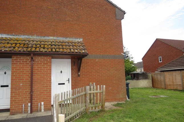 Thumbnail Property to rent in St. Dunstan Close, Calne