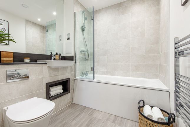 Flat for sale in East Acton Lane, London