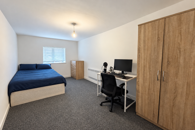 f5, Rockstone Lane, Southampton photo 3