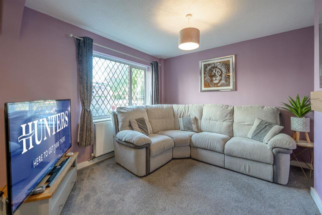 220, Bromley Lane, Kingswinford photo 4