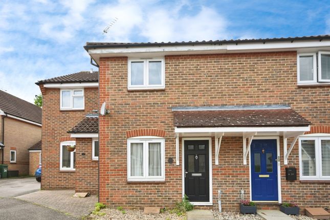 Thumbnail Terraced house for sale in Farthing Close, Braintree