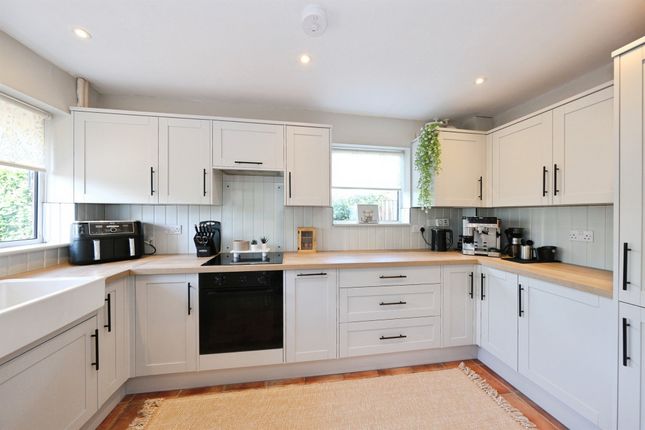 73, Lambourn Drive, Derby photo 4