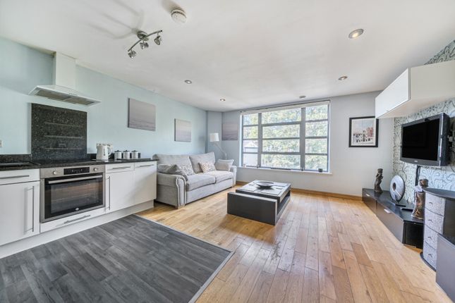2-bed flat on Flat 3, 11, Station Crescent, Blackheath, £400,000