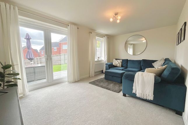 36 Lockley Walk, Stone photo 2