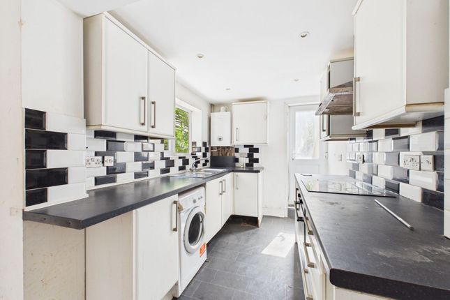 2-bed terraced on 133 Dale Street, Chatham, £160,000