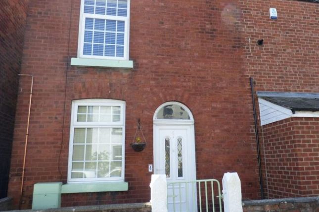2-bed house on 4, Stockport, £1,200/mo