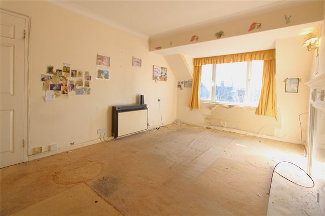 Flat 40, Lavant Court,, Charles Street, Petersfield photo 2