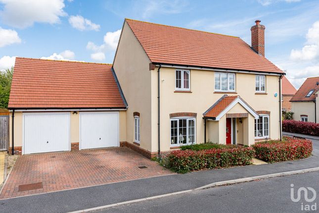 Thumbnail Detached house for sale in Holst Lane, Dunmow