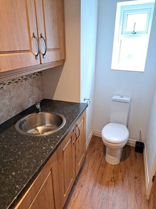 5, Maurice Avenue, Brighouse photo 5