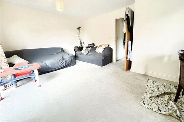 Flat for sale in Simmons Court, Guildford, Surrey
