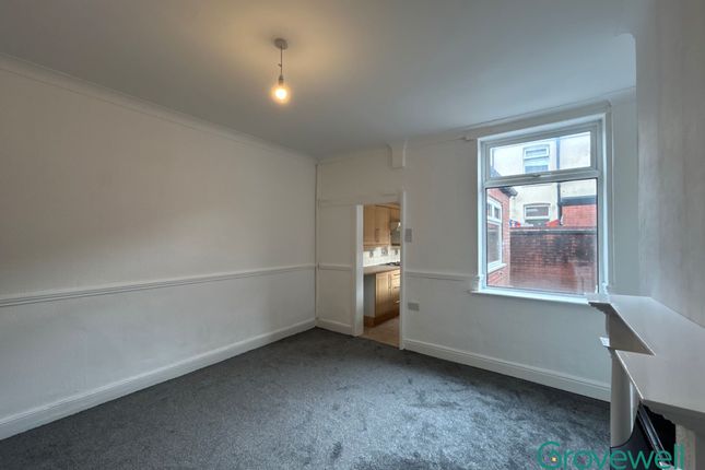20 Prince Street, Rochdale photo 5