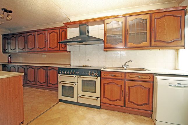 34, Lothian Avenue, Fleetwood photo 4