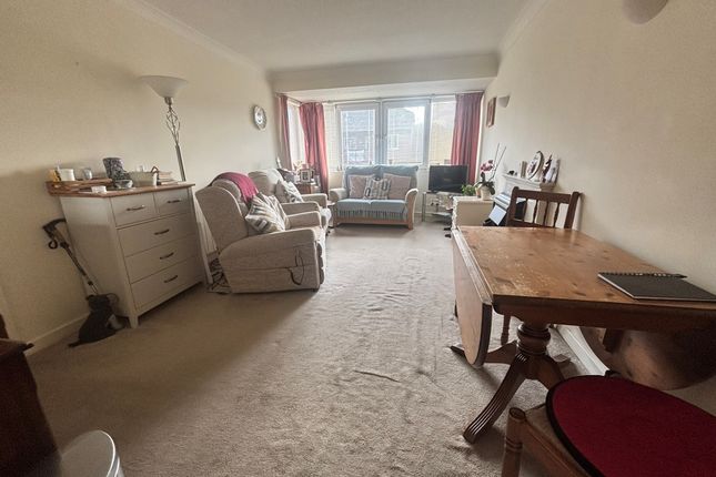 21, Brinton Lane, Hythe photo 2