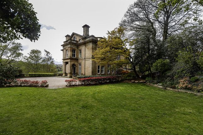 Coverdale, Holywell Hall, Halifax photo 4