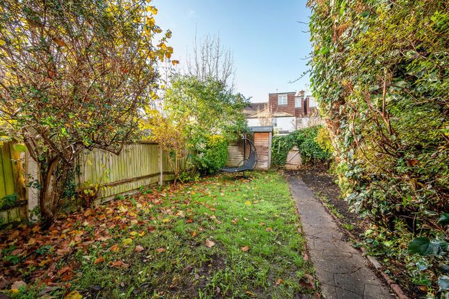 Queensland Avenue, South Wimbledon photo 4
