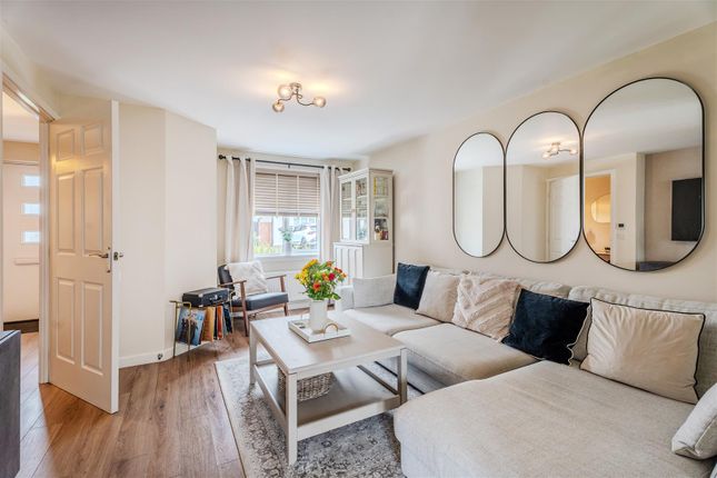 30, Lotus Crescent, Motherwell photo 3