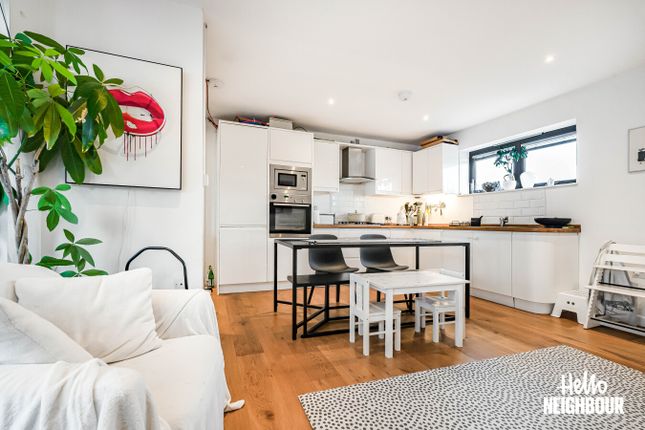 1, Harvey Mews, London photo 3