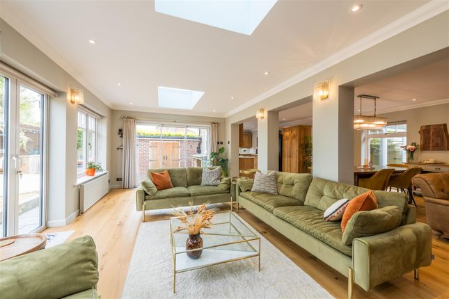 10, Lesser Foxholes, Shoreham-By-Sea photo 2
