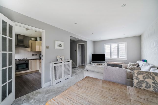 12, Daventer Drive, Stanmore photo 3
