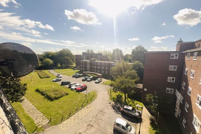 101 Grange Court, Old Ruislip Road, Northolt photo 3
