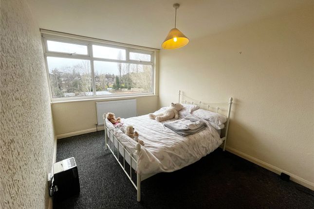 Flat for sale in Grosvenor Road, Hyde, Greater Manchester