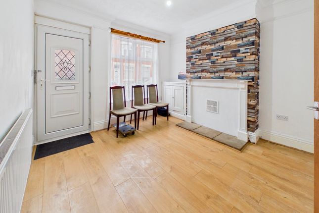 *AD ONLY* 64 Mountcastle Road, Leicester photo 2